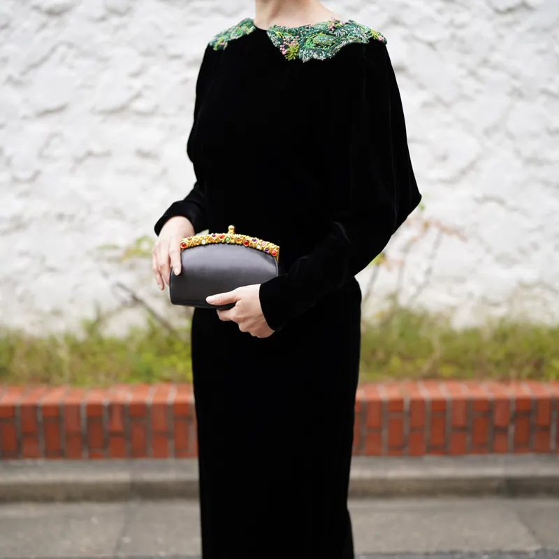 Mame Kurogouchi（マメ クロゴウチ）  エンブロイダードベルベットドレス（ブラック/サイズ2）バストアップ2