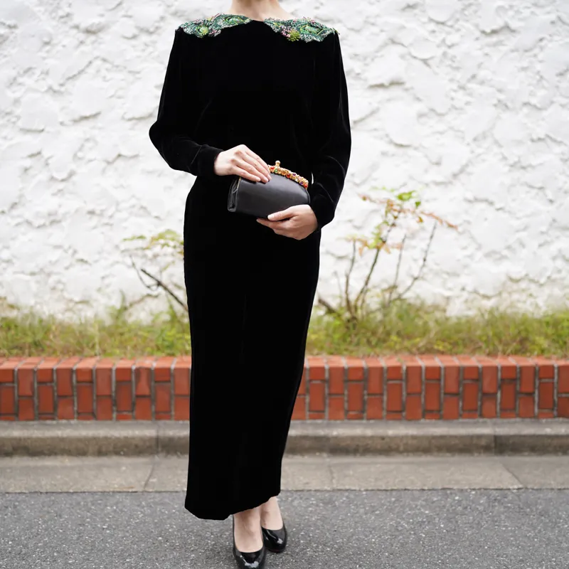 Mame Kurogouchi（マメ クロゴウチ）  エンブロイダードベルベットドレス（ブラック/サイズ2）全身正面3