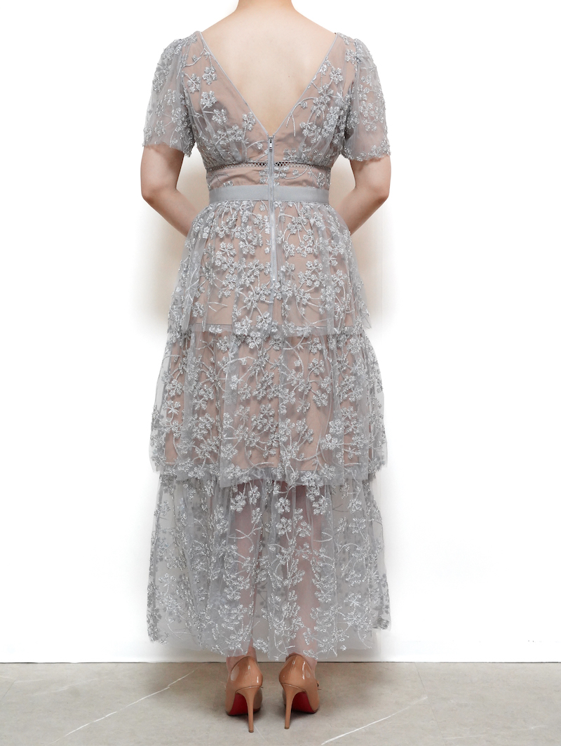 SELF PORTRAIT（セルフポートレイト） フローラルエンブロイダード  