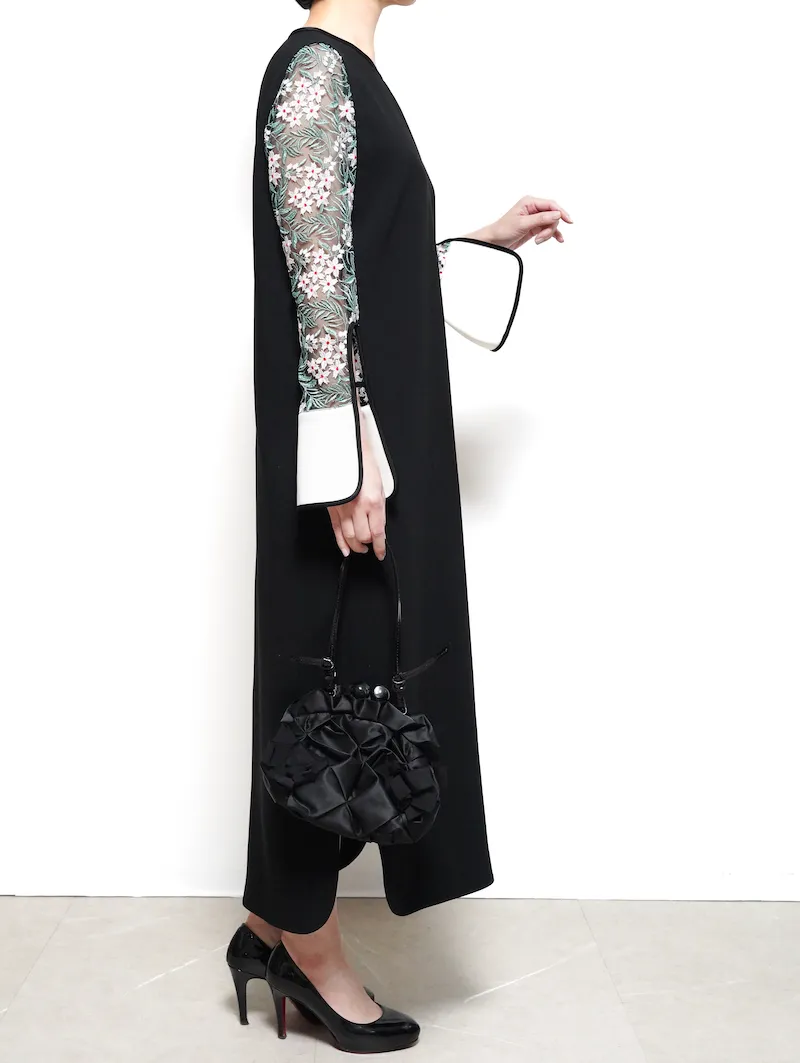 Mame Kurogouchi（マメ クロゴウチ） フローラルレーススリーブドレス