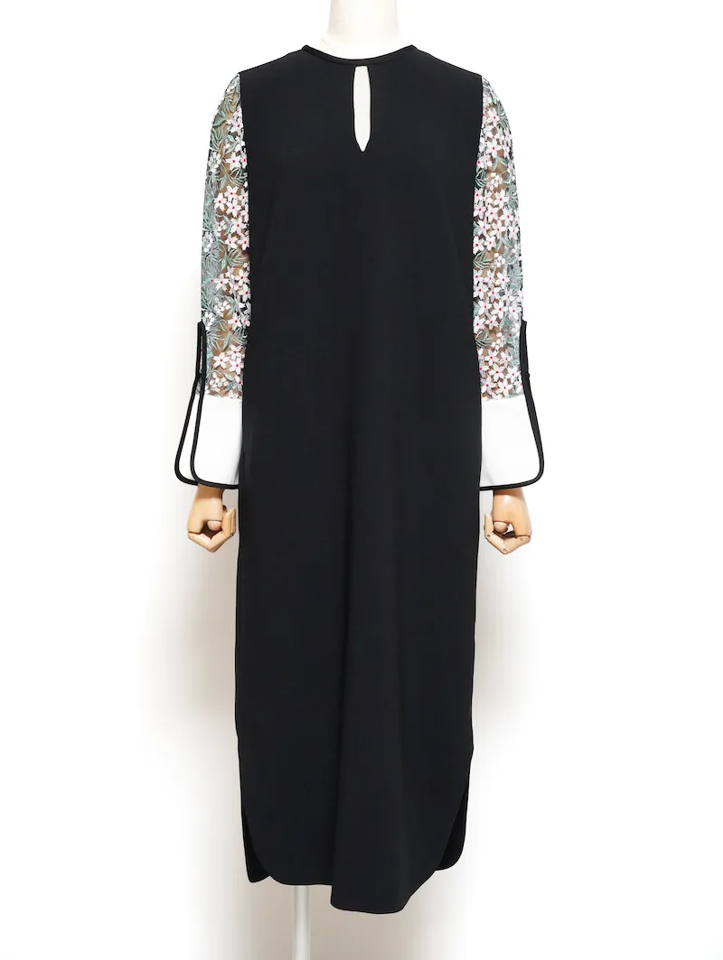 Mame Kurogouchi（マメ クロゴウチ） フローラルレーススリーブドレス