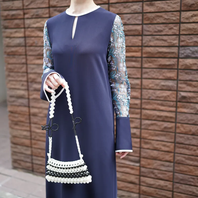 Mame Kurogouchi（マメ クロゴウチ） フローラルレーススリーブ