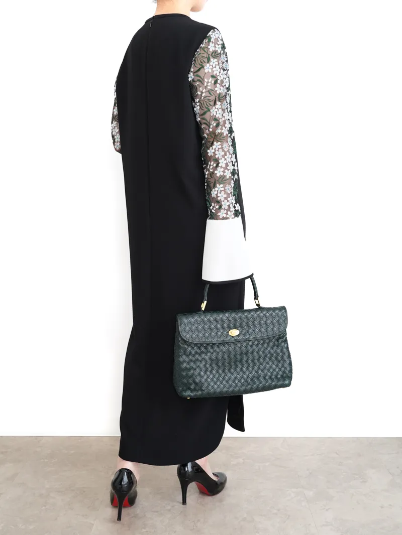 Mame Kurogouchi（マメ クロゴウチ）  フローラルレーススリーブクラッシックドレス（ブラック/サイズ3）全身背面