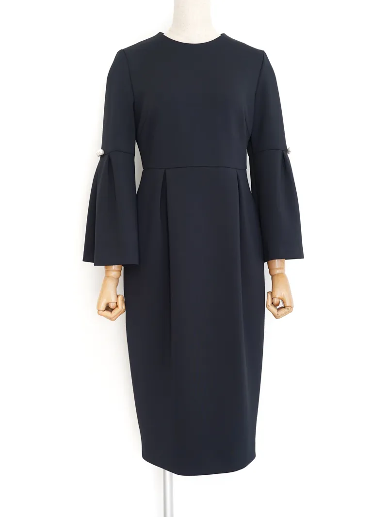UNITED ARROWS（ユナイテッドアローズ）  フレアスリーブドレス（ネイビー/サイズ40）　トルソー正面